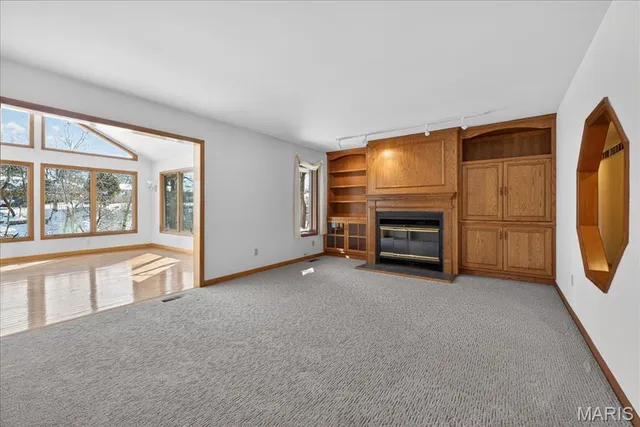 $373,000 | 216 Shelburne Drive, St. Charles, MO 63301