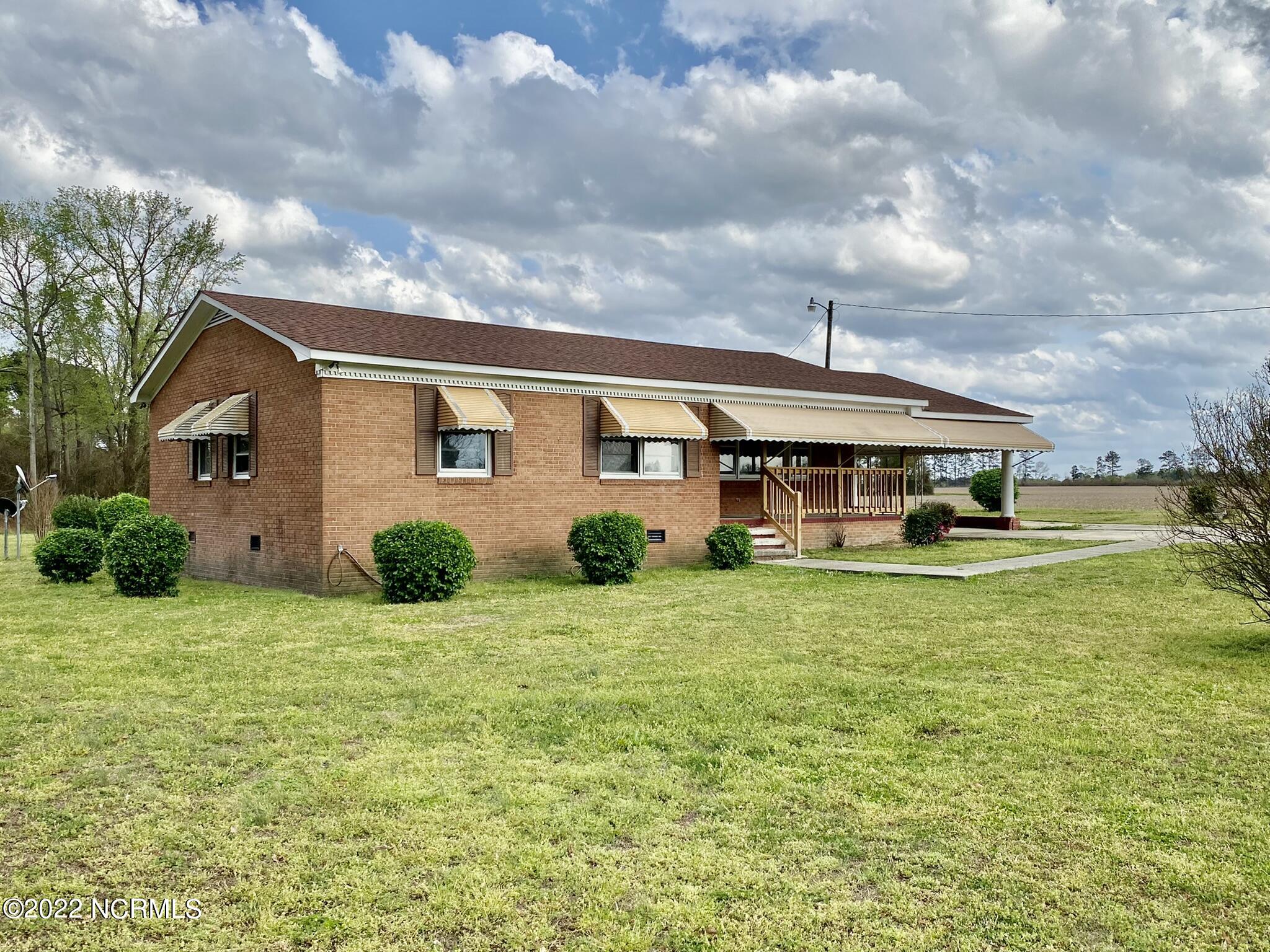 1780 Ballard Road Williamston, NC 27892 - Photo 5 of 29 IMG_6844