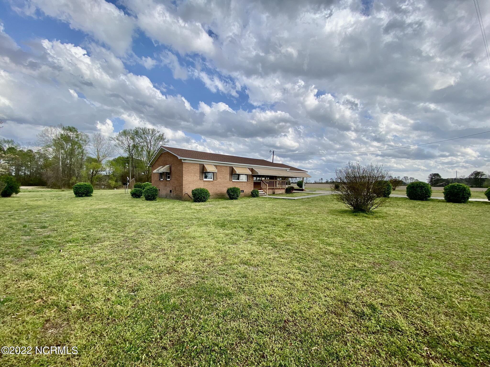 1780 Ballard Road Williamston, NC 27892 - Photo 6 of 29 IMG_6843