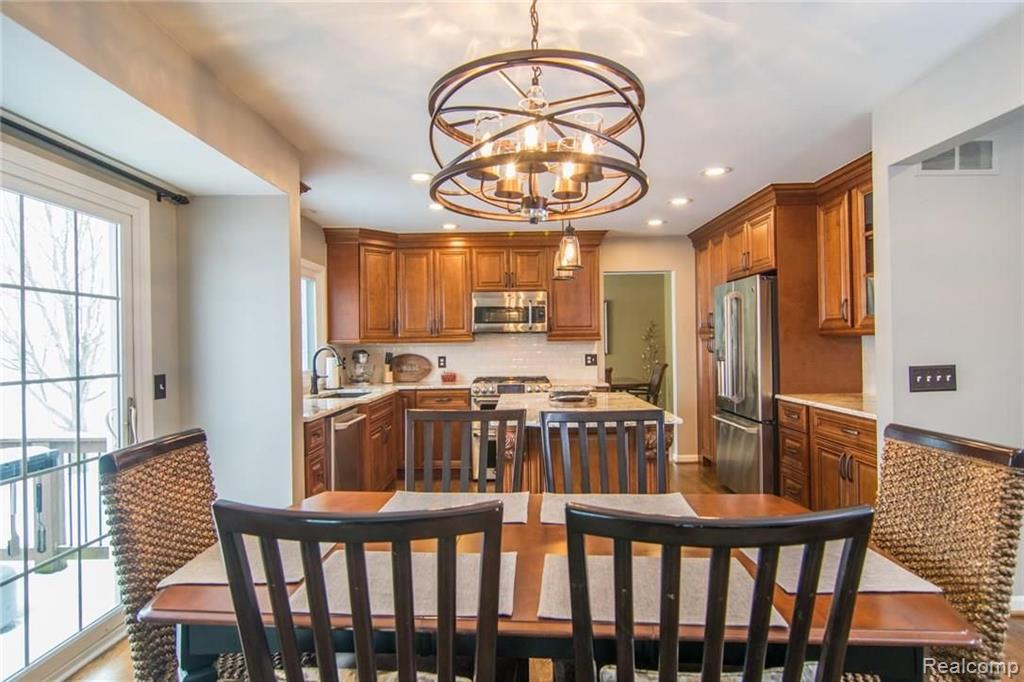3149 Courtfield Drive Rochester Hills, MI 48309 - Photo 14 of 58