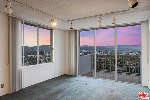 $799,000 | 2170 Century Park East, Unit 1902, Los Angeles, CA 90067
