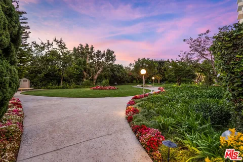 $799,000 | 2170 Century Park East, Unit 1902, Los Angeles, CA 90067