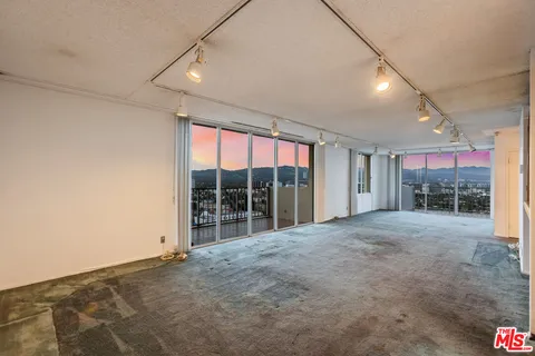 $799,000 | 2170 Century Park East, Unit 1902, Los Angeles, CA 90067