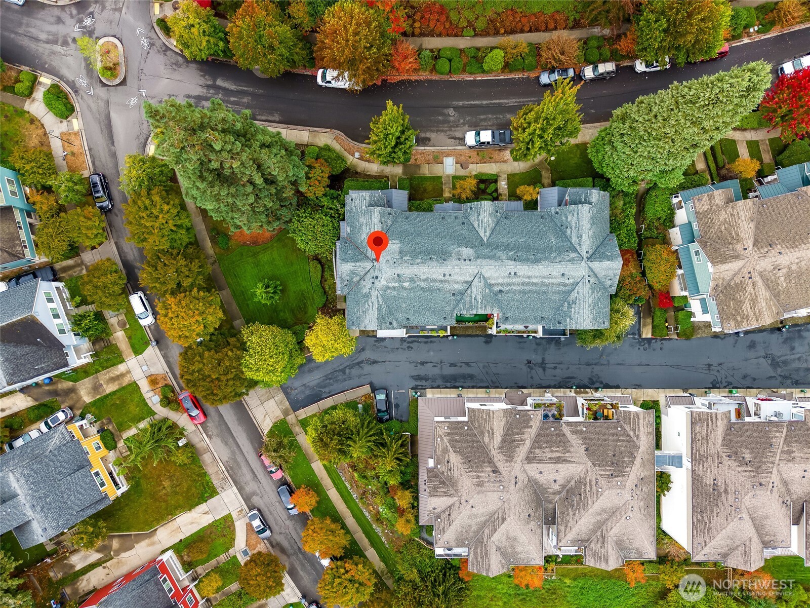 2800 Southwest Raymond Street, Unit 207 Seattle, WA 98126 - Photo 34 of 38 an aerial view of residential house with outdoor space