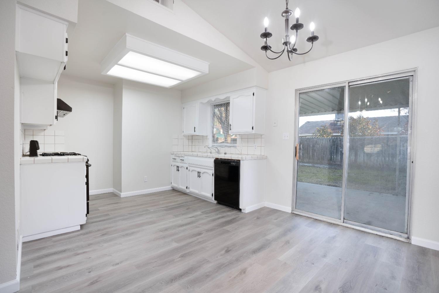 943 East Santa Rosa Street Reedley, CA 93654 - Photo 8 of 13 Gallery Image 8