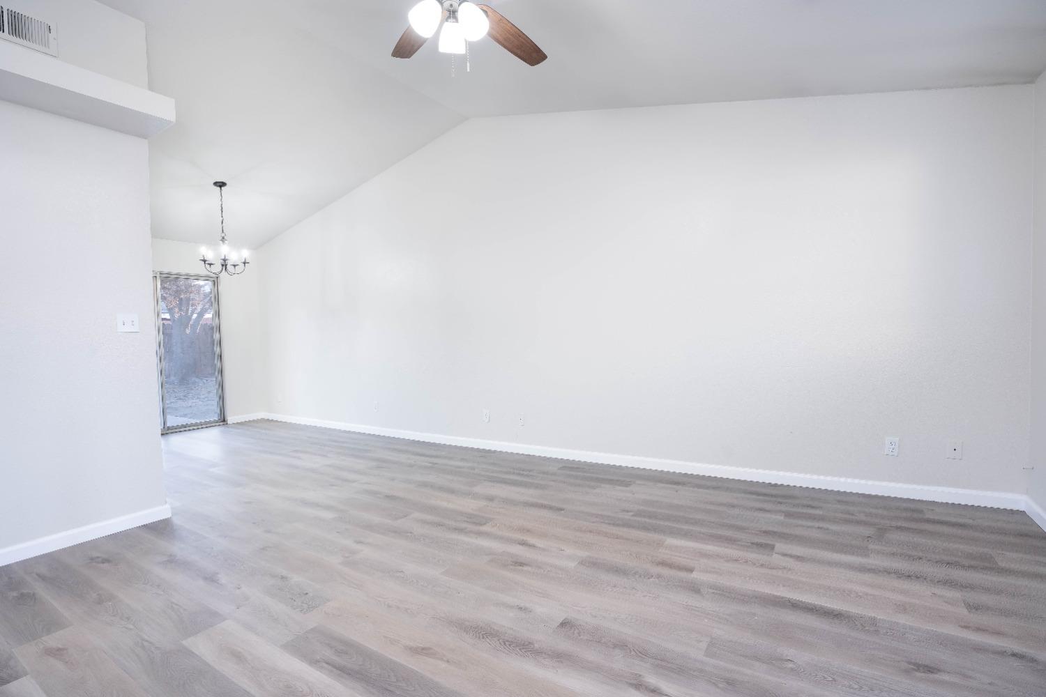 943 East Santa Rosa Street Reedley, CA 93654 - Photo 9 of 13 Gallery Image 9