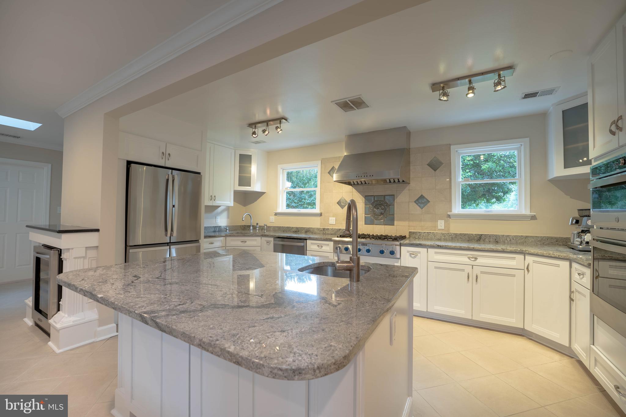 10805 Glen Road Potomac, MD 20854 - Photo 23 of 40
