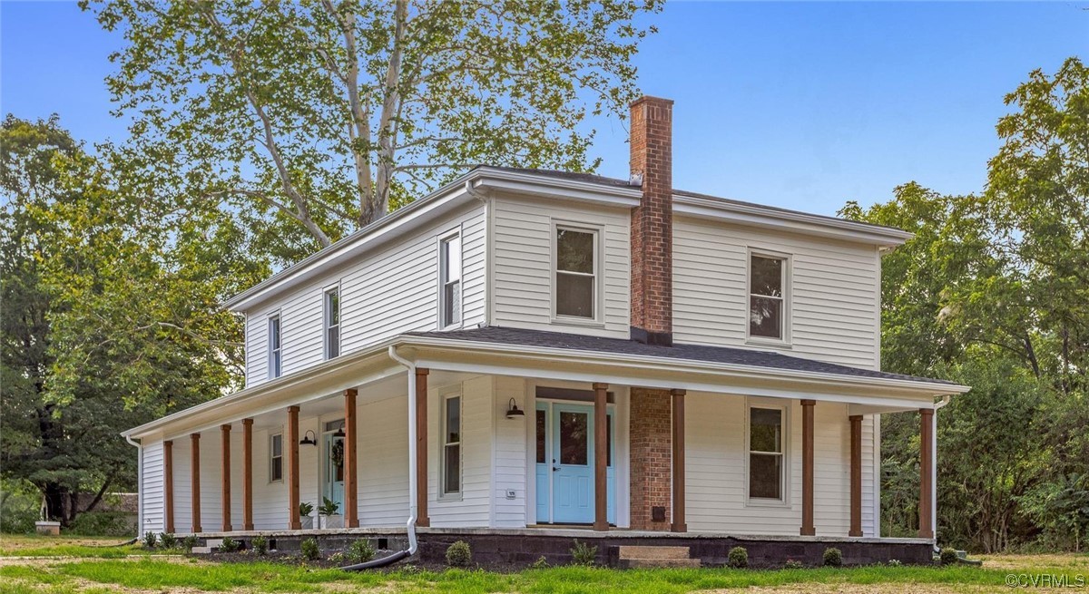 6704 Courthouse Road Church Road, VA 23833 - Photo 2 of 27 a front view of a house with a yard