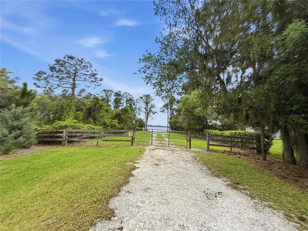 $550,000 | 1813 Lakewood Drive, St. Cloud, FL 34771