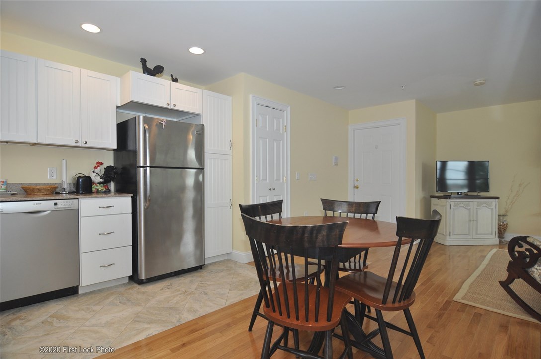 39 Weekapaug Road, Unit 2 Westerly, RI 02891 - Photo 11 of 38 Gallery Image 11