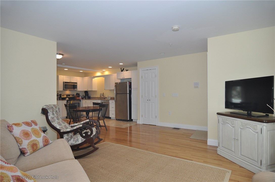 39 Weekapaug Road, Unit 2 Westerly, RI 02891 - Photo 14 of 38 Gallery Image 14