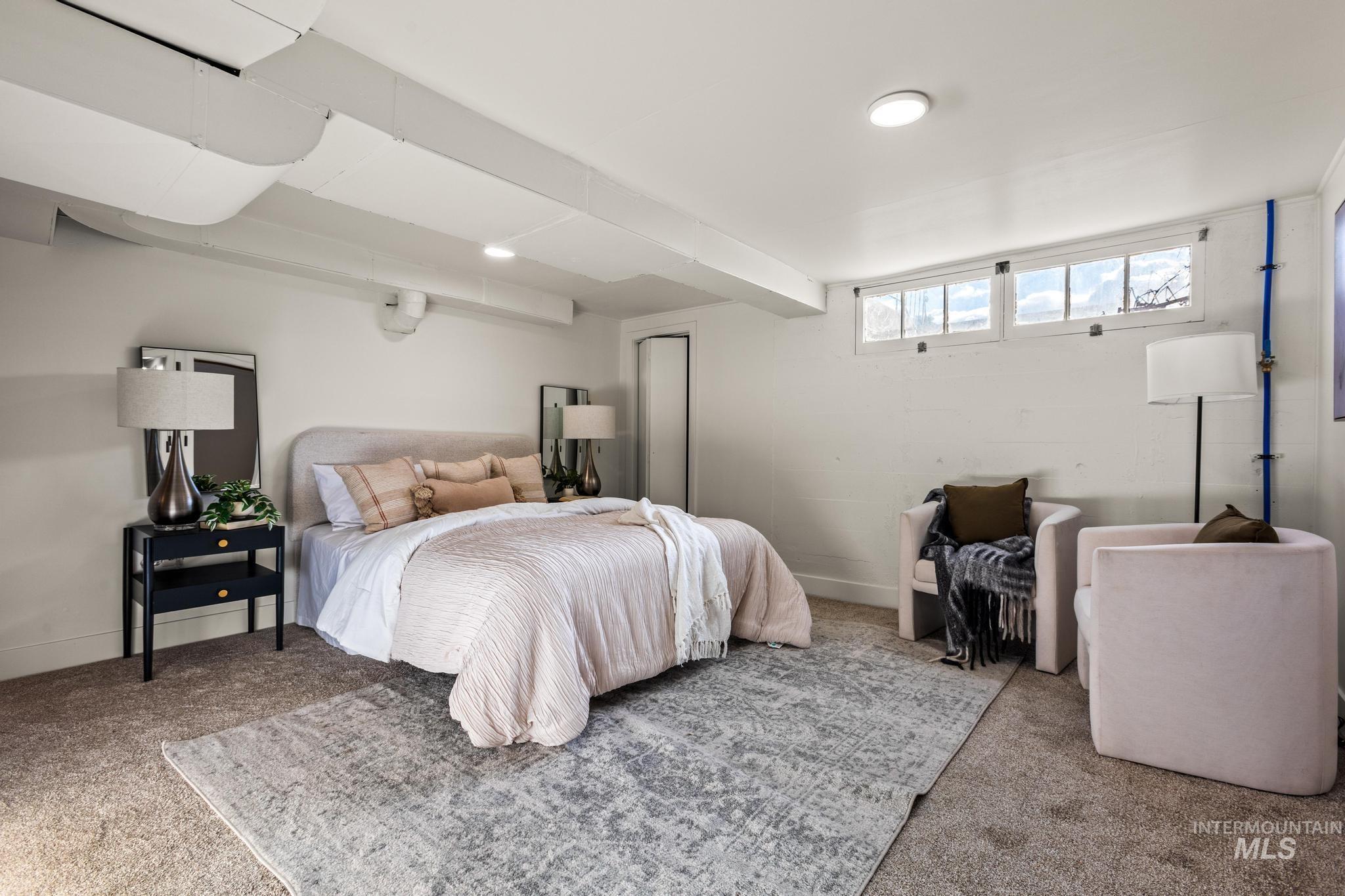 300 West Ofarrell Street Boise, ID 83702 - Photo 36 of 50 Bedroom featuring carpet flooring and a closet