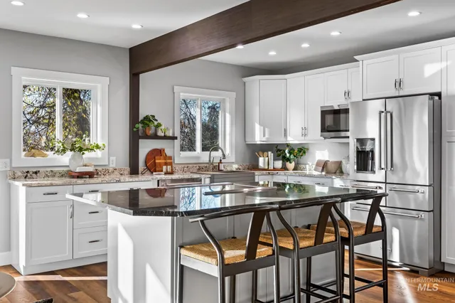 $853,500 | 300 West Ofarrell Street, Boise, ID 83702