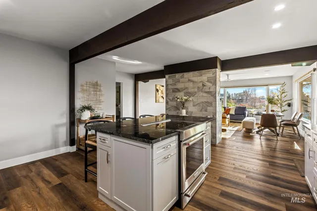 $853,500 | 300 West Ofarrell Street, Boise, ID 83702