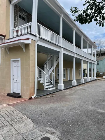 $3,375 | 126 Alexander Street, Unit G, Charleston, SC 29403