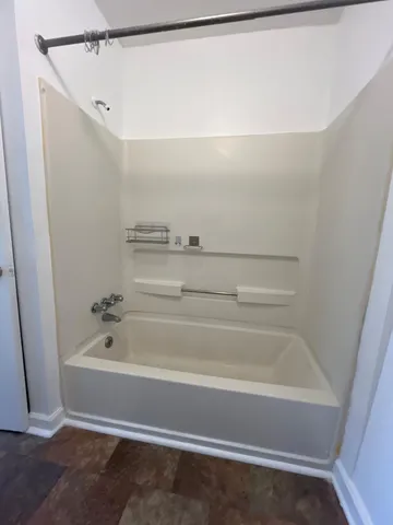 $3,375 | 126 Alexander Street, Unit G, Charleston, SC 29403