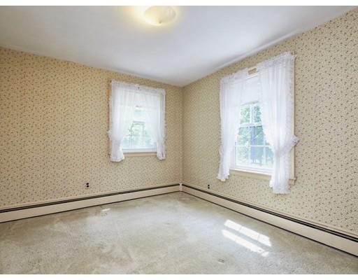 20 Wilson Street Wellesley, MA 02482 - Photo 13 of 19