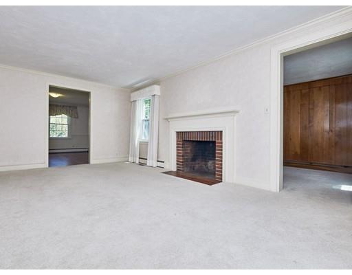 20 Wilson Street Wellesley, MA 02482 - Photo 4 of 19