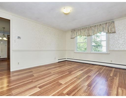 20 Wilson Street Wellesley, MA 02482 - Photo 5 of 19