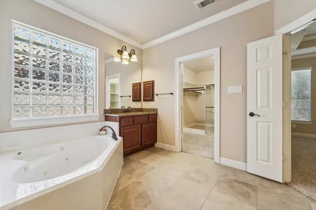 $650,000 | 18610 Partners Voice Drive, Cypress, TX 77433