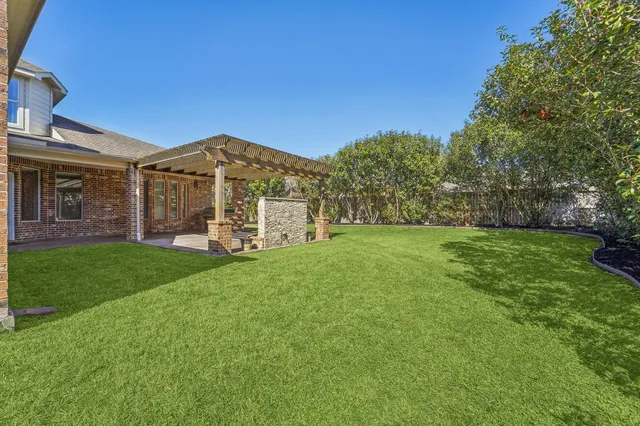 $650,000 | 18610 Partners Voice Drive, Cypress, TX 77433