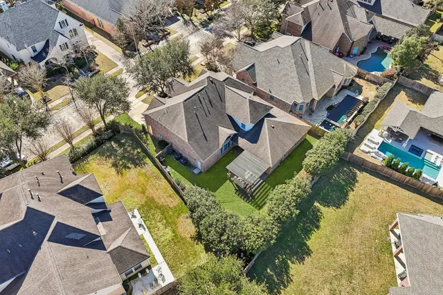 $650,000 | 18610 Partners Voice Drive, Cypress, TX 77433