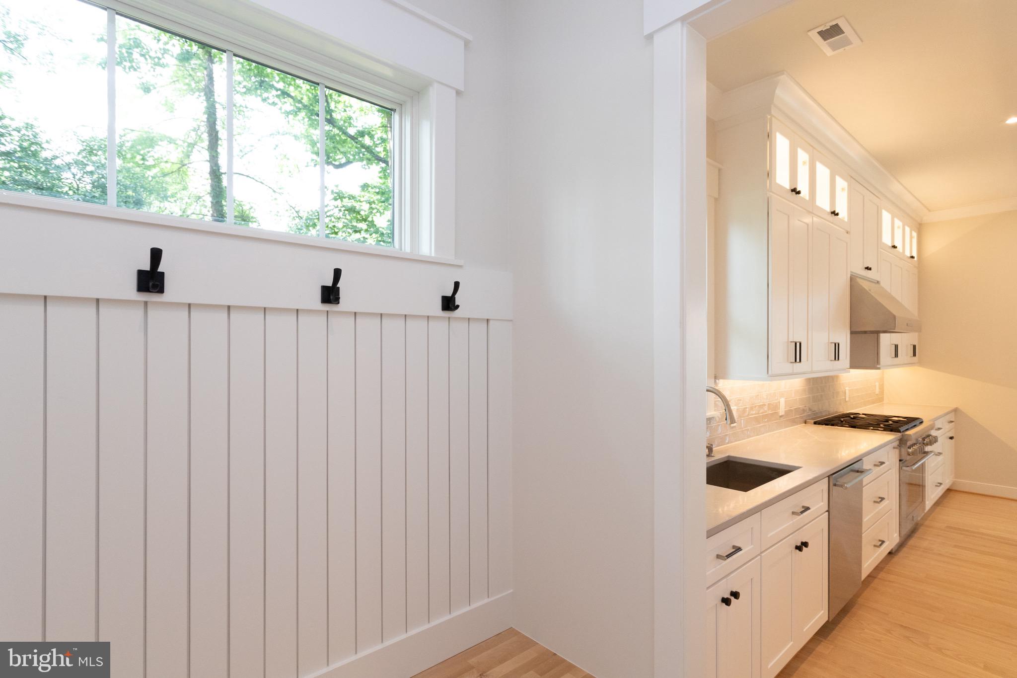 5511 Pollard Road Bethesda, MD 20816 - Photo 28 of 54 Mudroom/Garage Entry