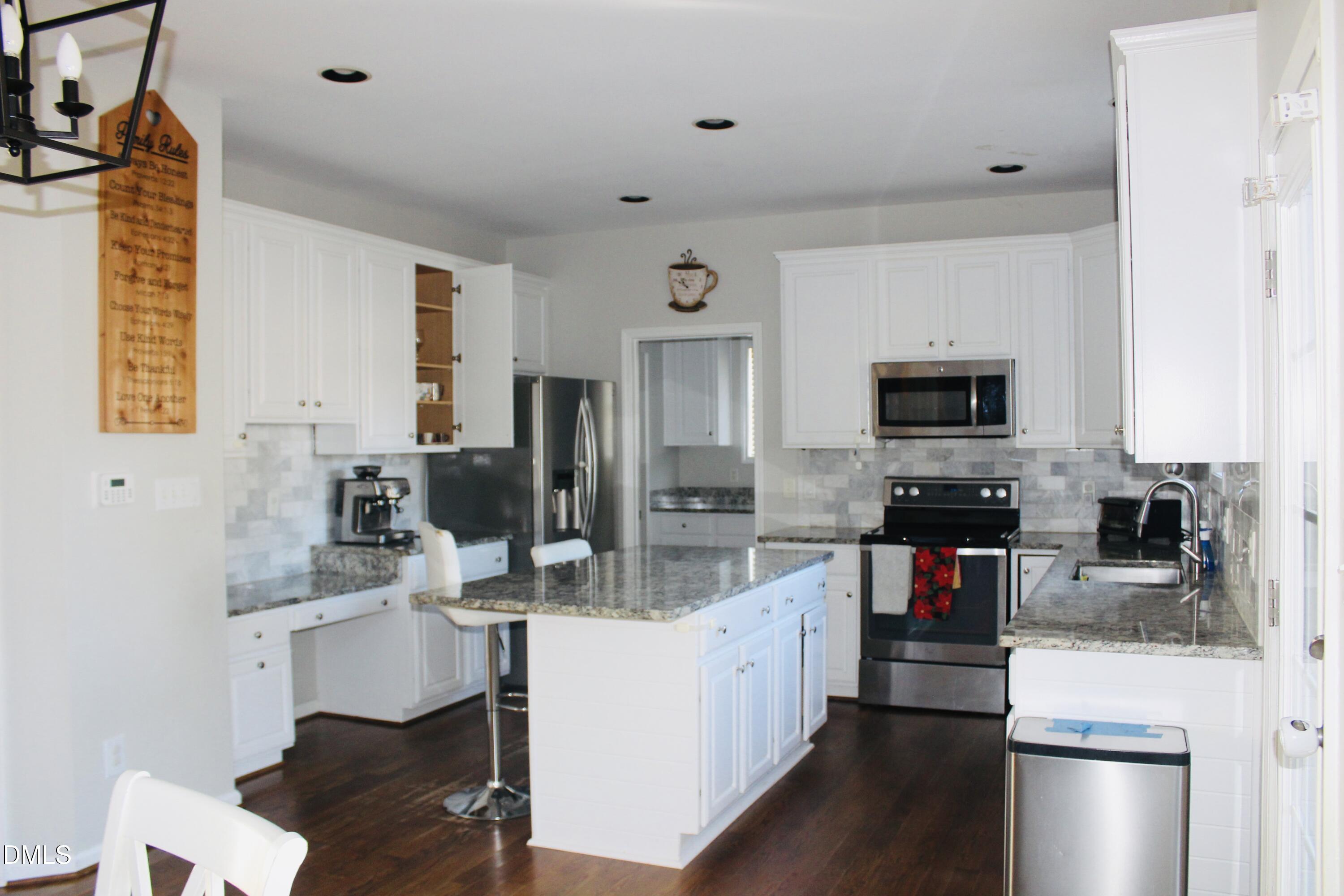 1517 Wood Spring Court Raleigh, NC 27614 - Photo 9 of 27 IMG_8060