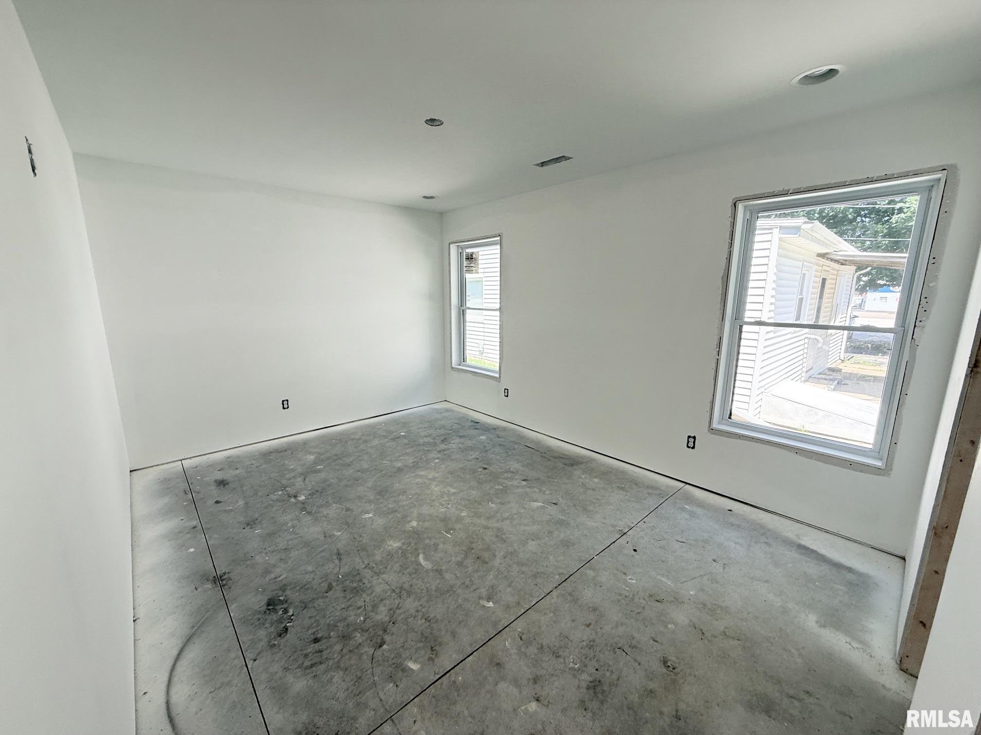 2264 Chestnut Street Quincy, IL 62301 - Photo 7 of 13