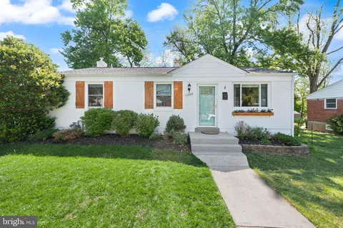 $635,000 | 11809 Old Drovers Way, Rockville, MD 20852