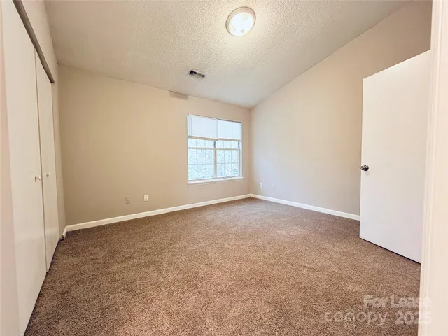 $1,395 | 6425 Windsor Gate Lane, Charlotte, NC 28215