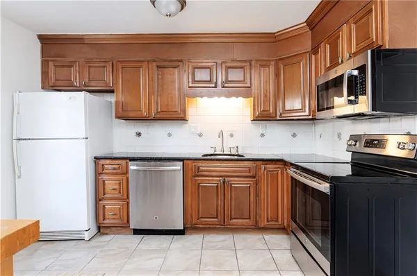 $325,000 | 7 Scotland Place Northwest, Atlanta, GA 30318