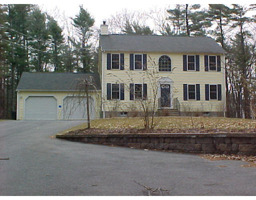 164 Marion Road Middleboro, MA 02346 - Photo 3 of 24 a front view of a house with a yard