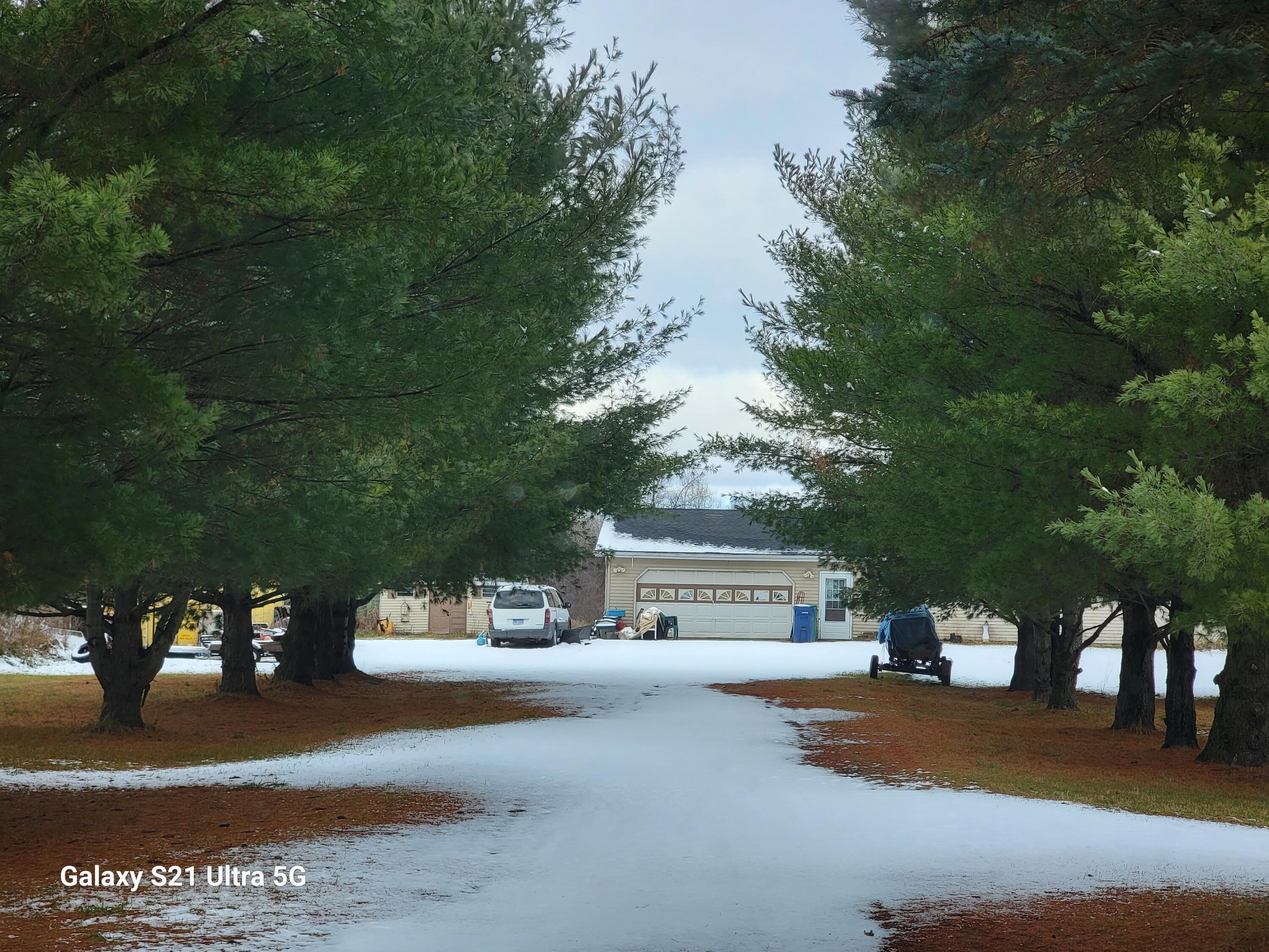 2450 Weber Road Gladwin, MI 48624 - Photo 3 of 33 Gallery Image 3