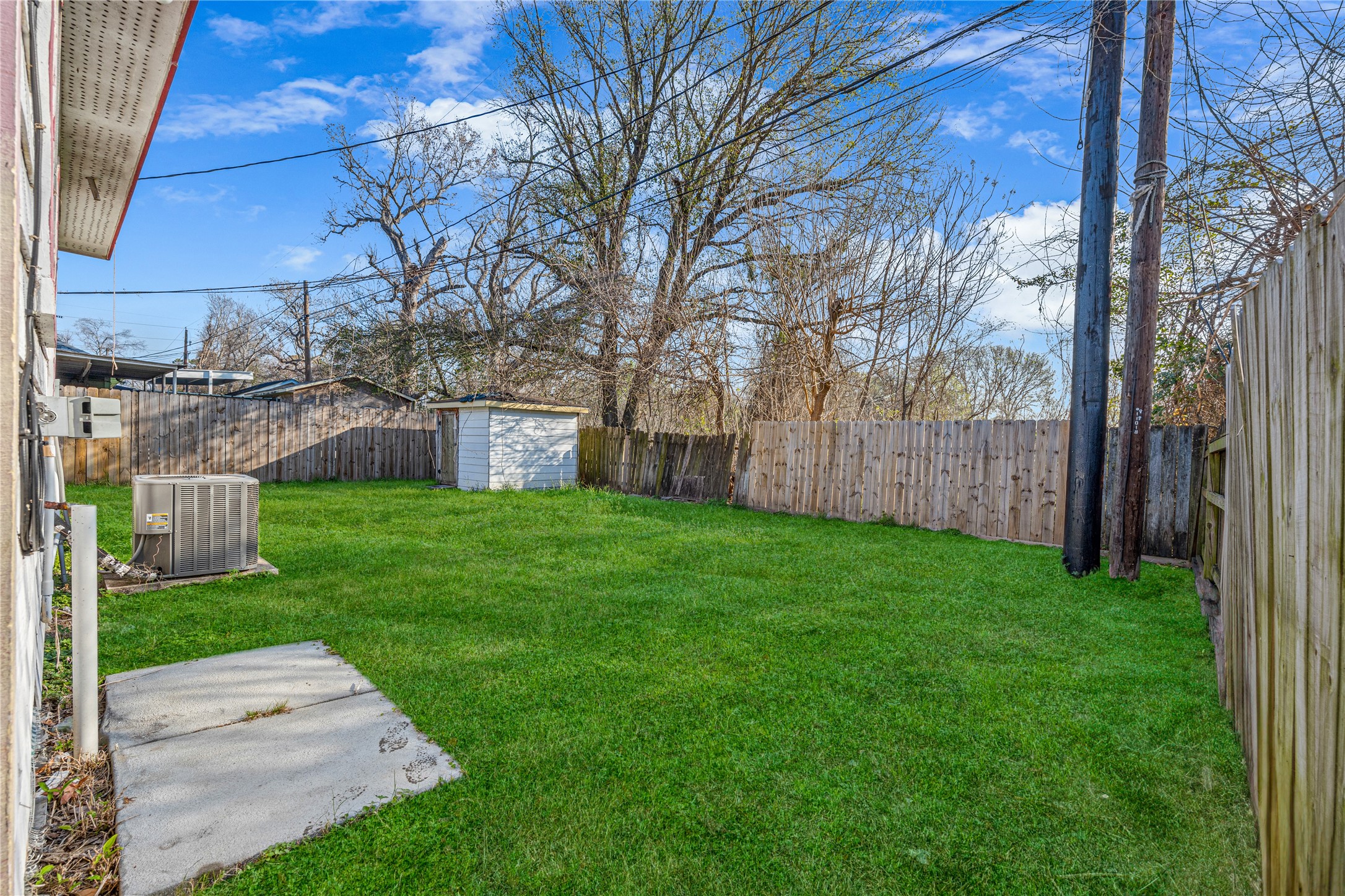 11018 Clark Road Houston, TX 77076 - Photo 23 of 25