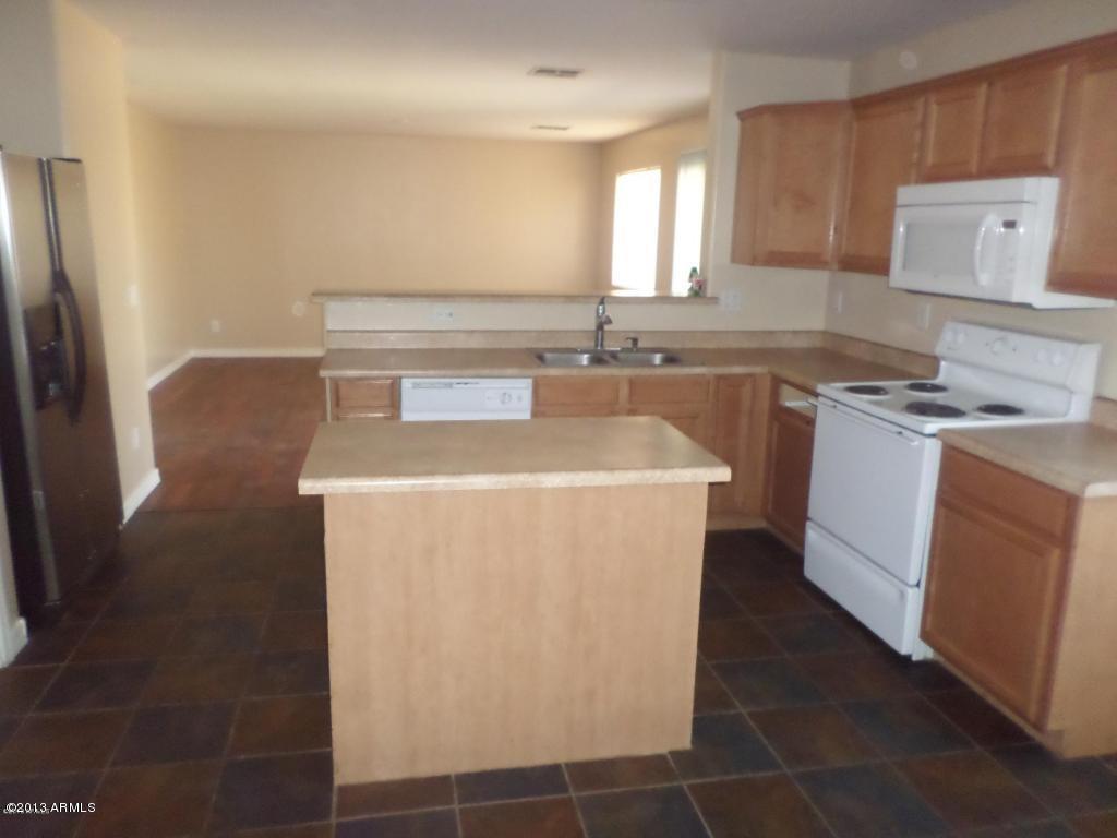 8426 West Payson Road Tolleson, AZ 85353 - Photo 4 of 12 4