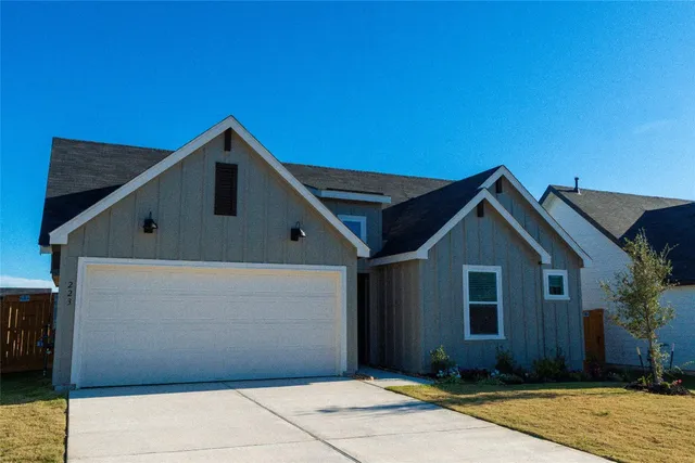 $1,850 | 223 Las Lomas Drive, San Marcos, TX 78666