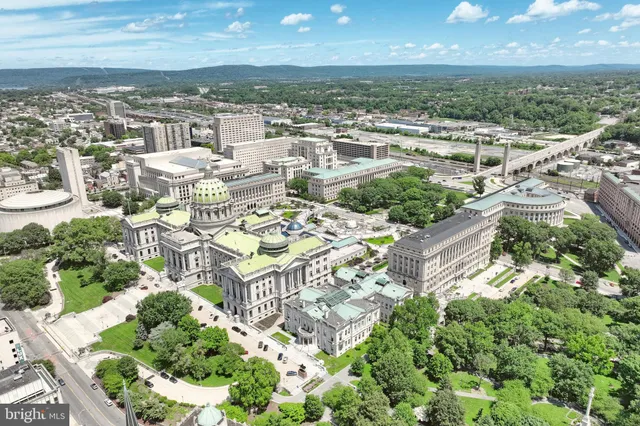 $489,900 | 115 Locust Street, Harrisburg, PA 17101