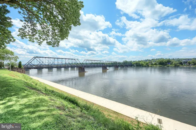 $489,900 | 115 Locust Street, Harrisburg, PA 17101