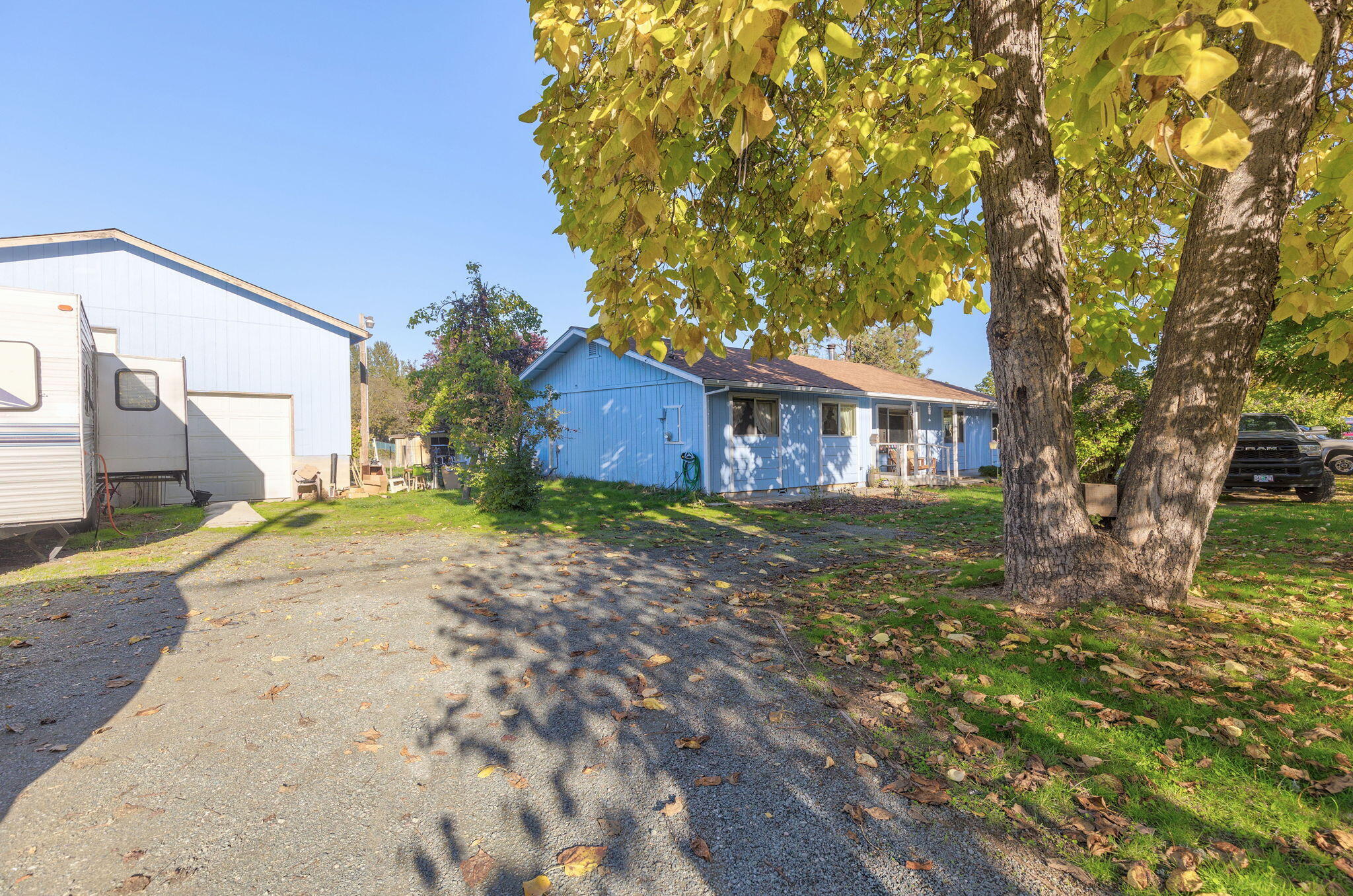 1060 Merlin Road Grants Pass, OR 97526 - Photo 7 of 35 15-web-or-mls-1060-merlin-rd