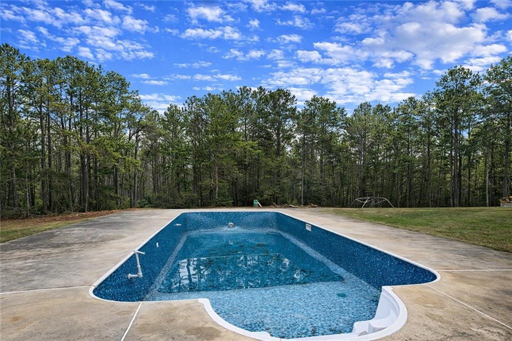 924 Highway 138 Stockbridge, GA 30281 - Photo 7 of 10 a view of a backyard