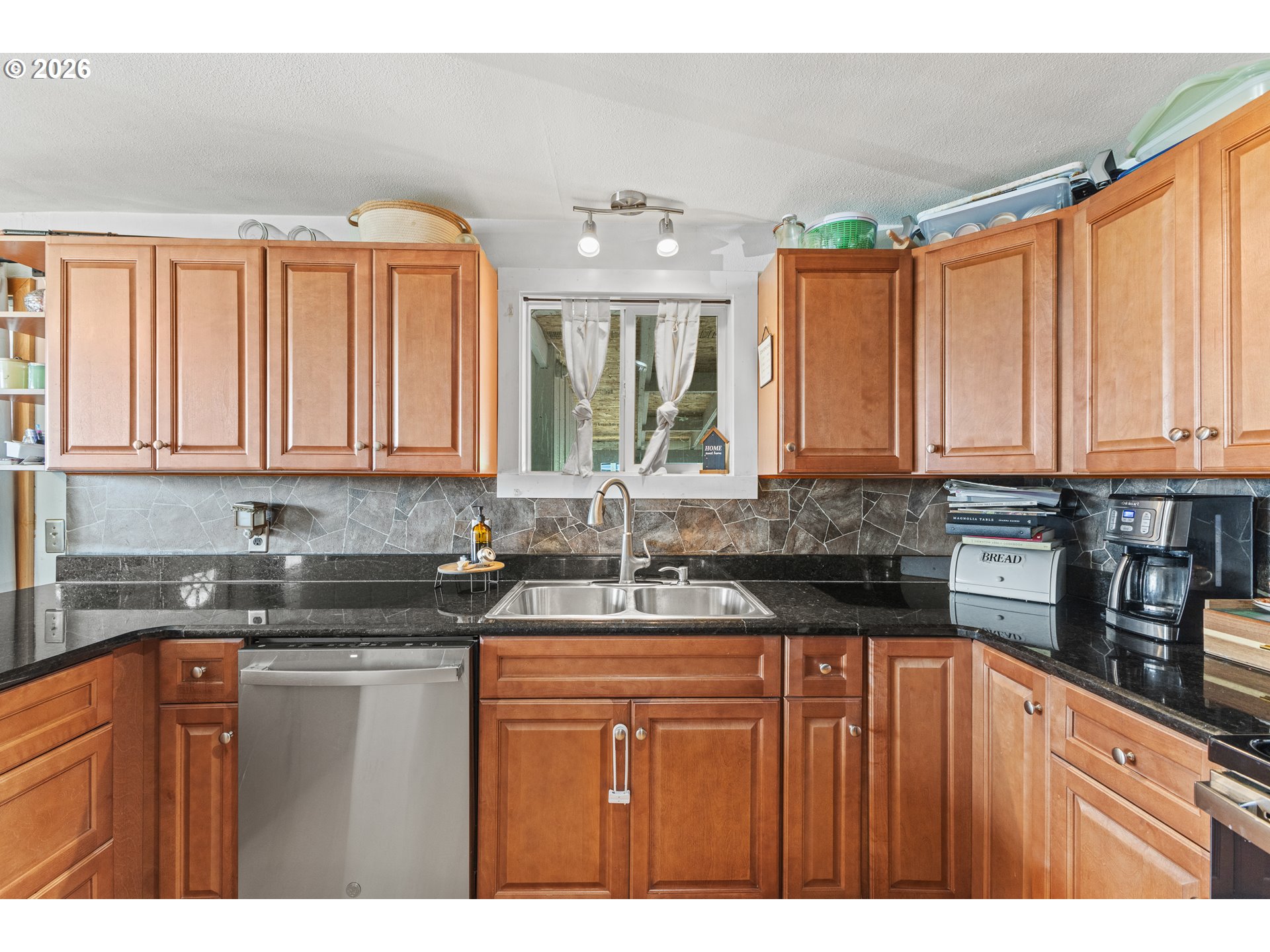 1543 19th Street Myrtle Point, OR 97458 - Photo 13 of 41