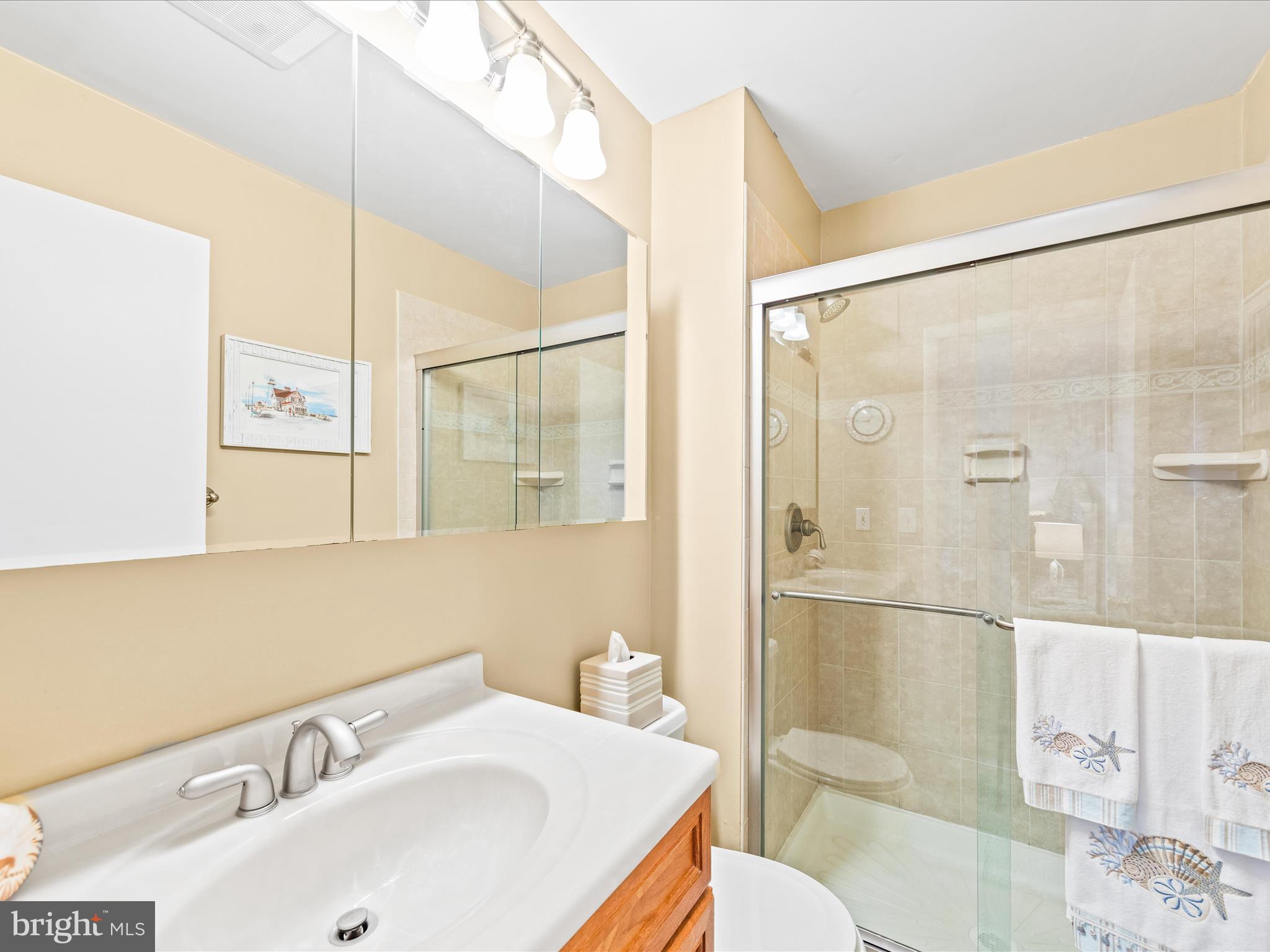 9201 Rusty Anchor Road, Unit B3 Ocean City, MD 21842 - Photo 23 of 35 Gallery Image 23