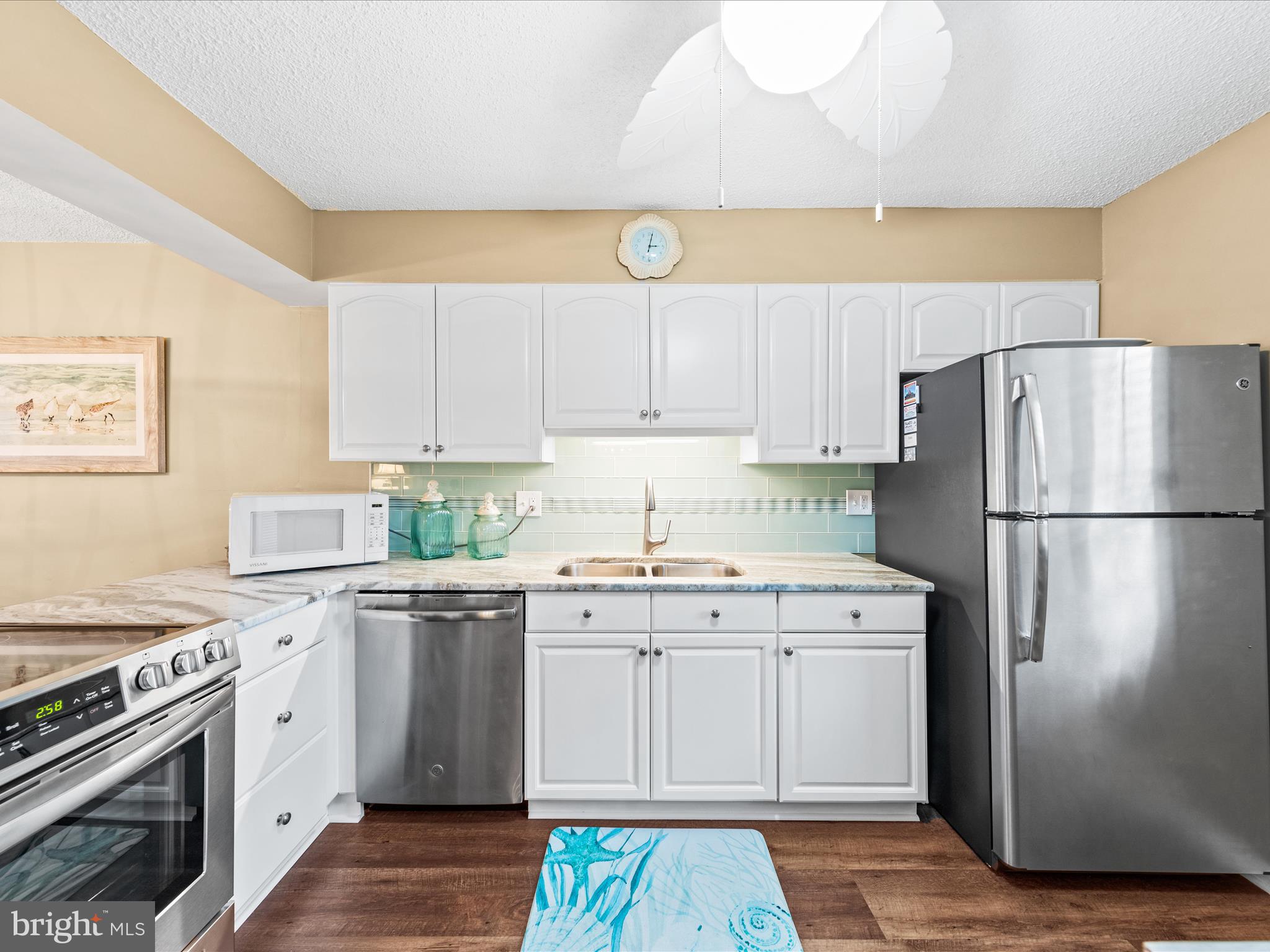 9201 Rusty Anchor Road, Unit B3 Ocean City, MD 21842 - Photo 10 of 35 Gallery Image 10