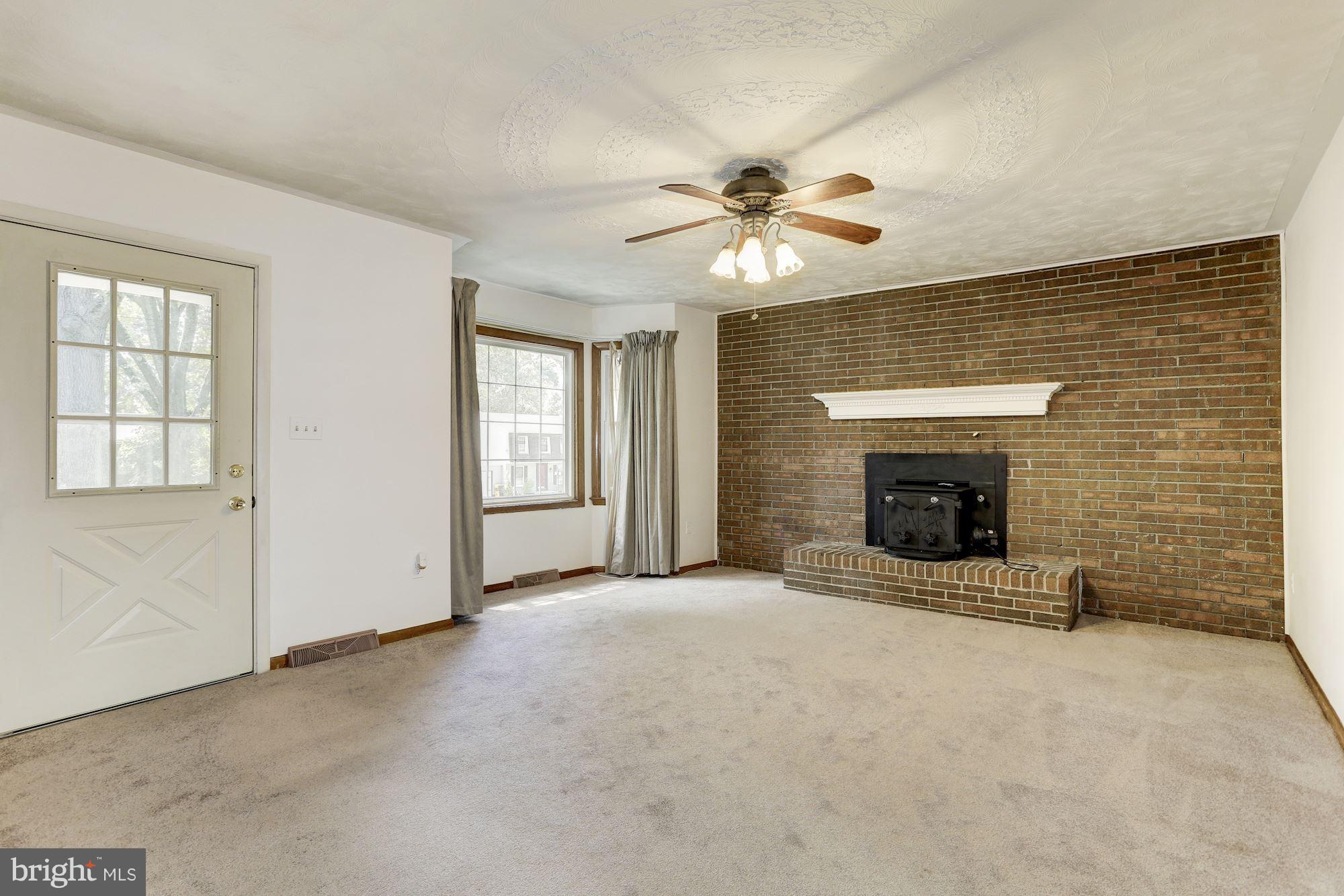 7855 Spruce Hill Road Severn, MD 21144 - Photo 3 of 26 Family Room