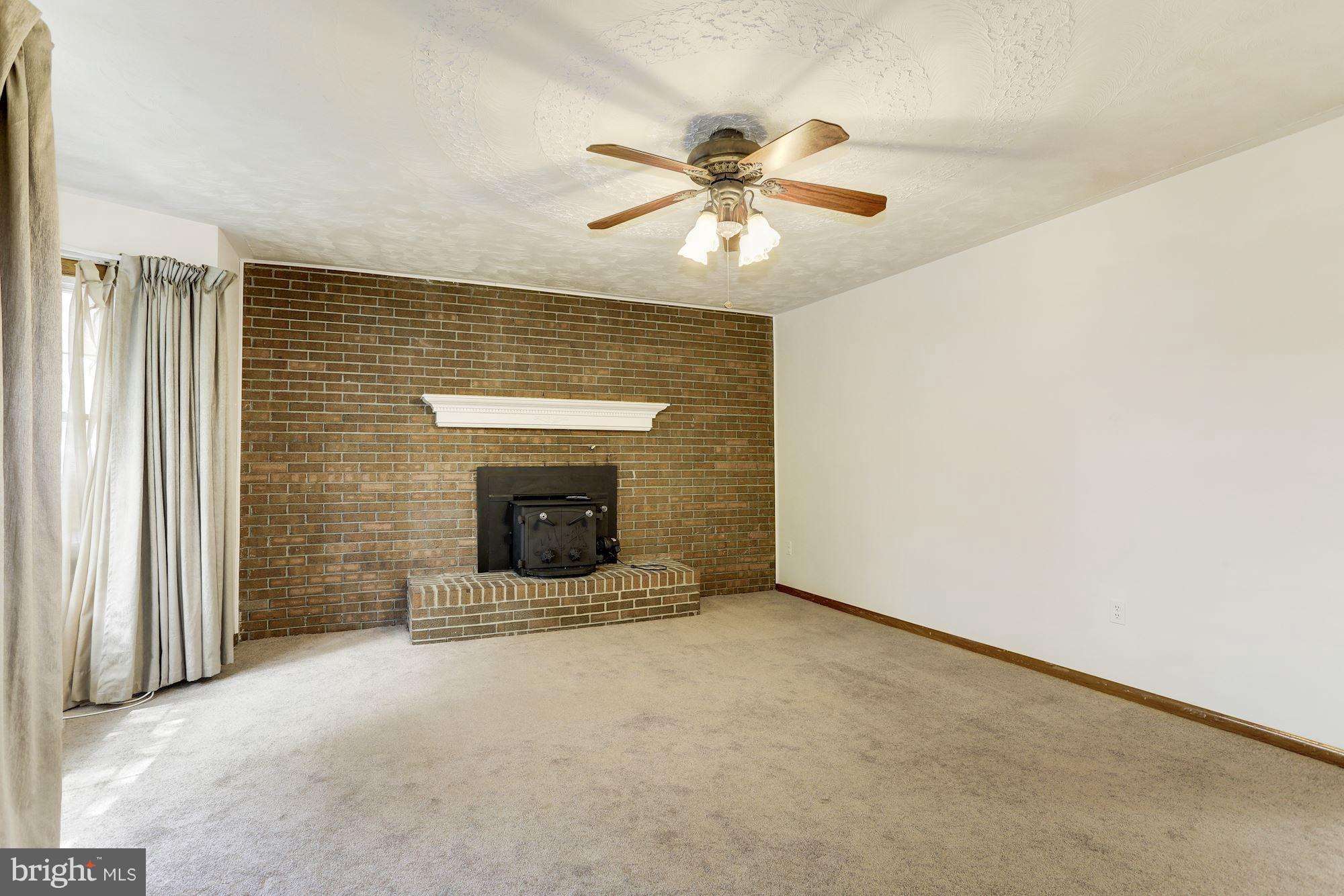 7855 Spruce Hill Road Severn, MD 21144 - Photo 4 of 26 Family Room