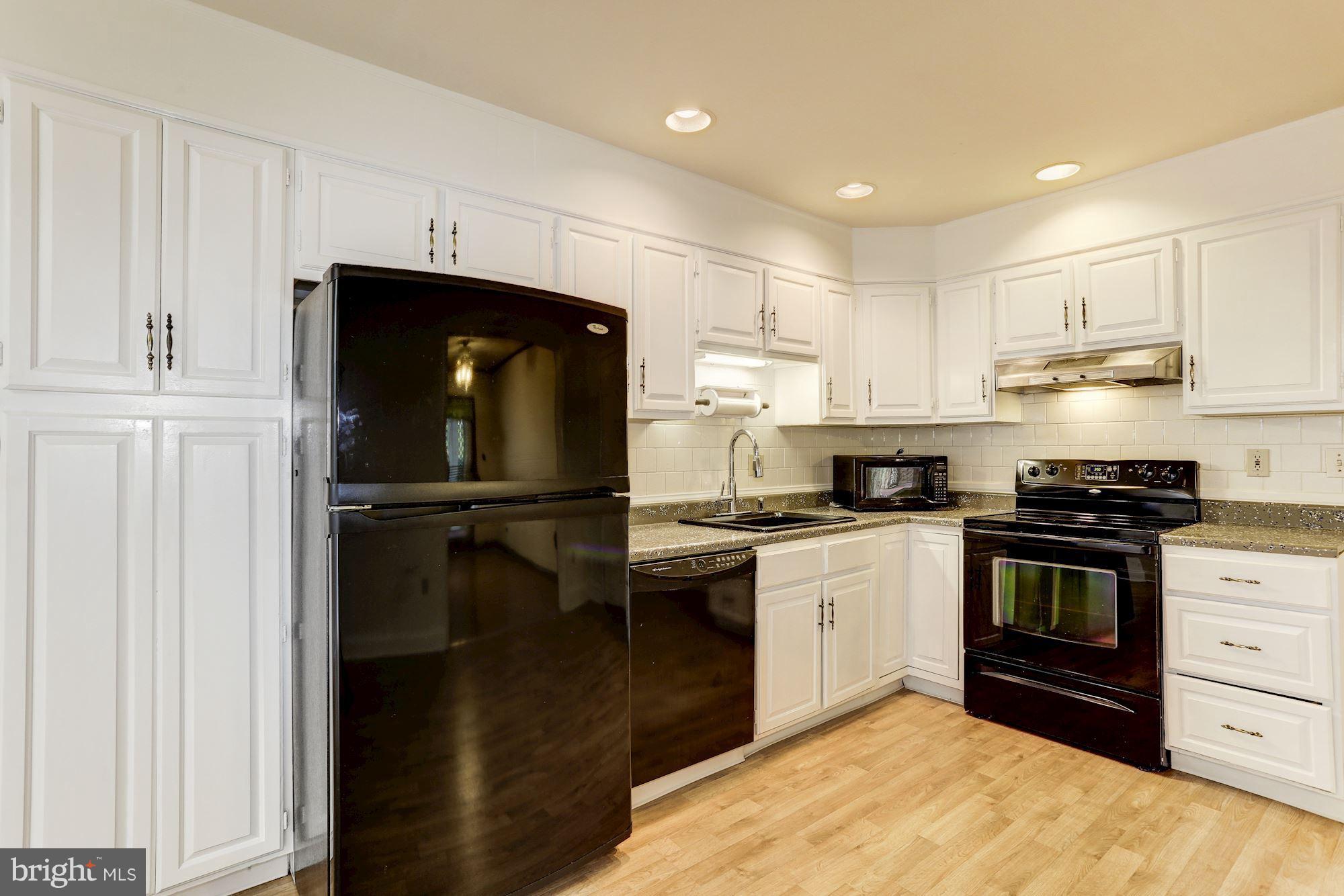 7855 Spruce Hill Road Severn, MD 21144 - Photo 5 of 26 Kitchen