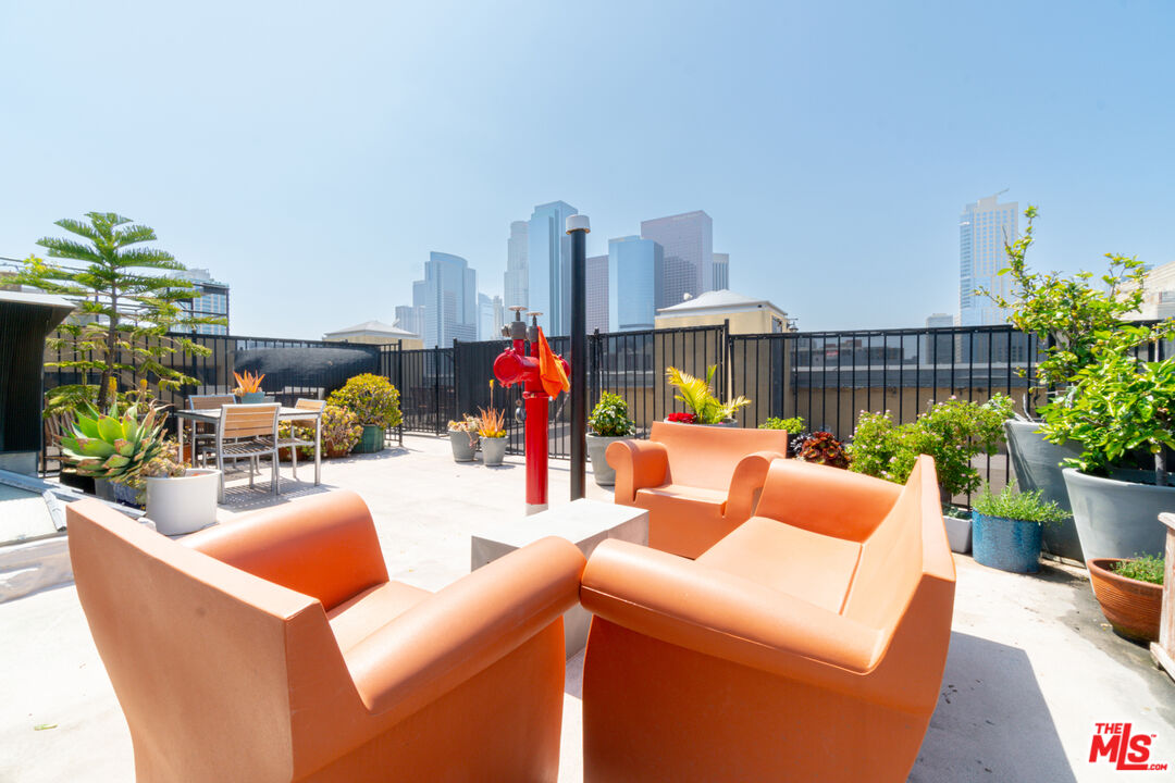 108 West 2nd Street, Unit 309 Los Angeles, CA 90012 - Photo 19 of 24