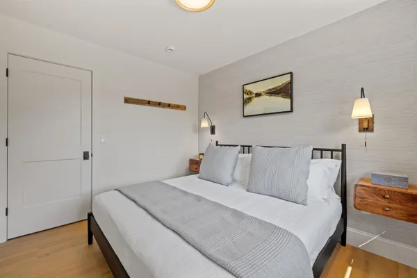 $3,000 | 70 Greystone Lane, Unit 2, Newbury, NH 03255