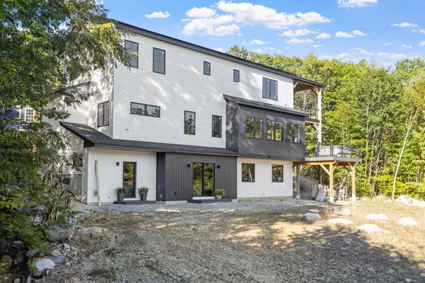 $3,000 | 70 Greystone Lane, Unit 2, Newbury, NH 03255